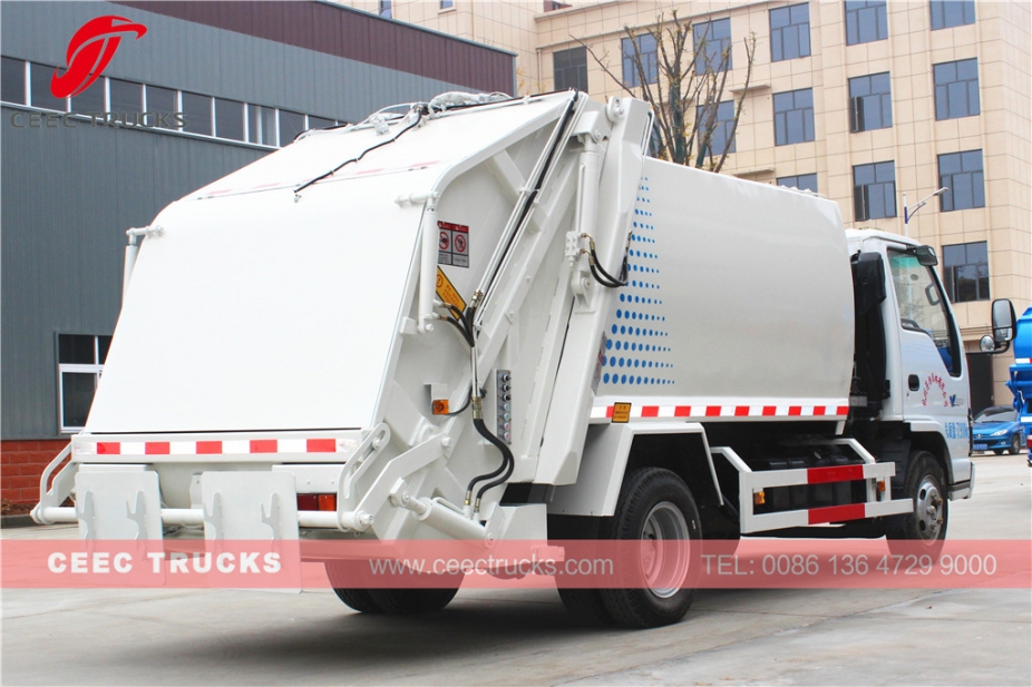 ISUZU 5000L trash compressor vehicle