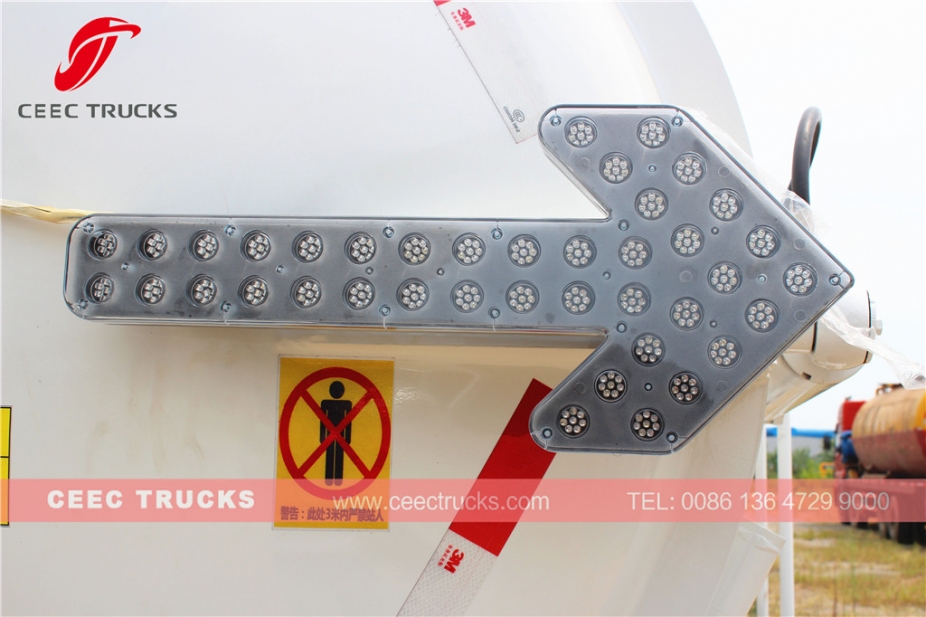 ISUZU 4,000L Kitchen garbage tanker truck