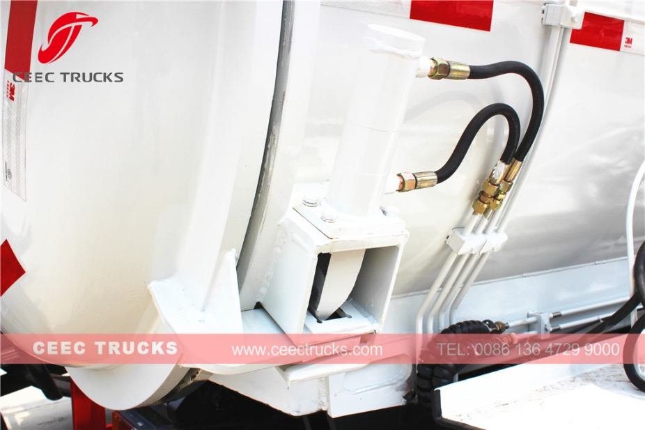 ISUZU 4,000L Kitchen garbage tanker truck