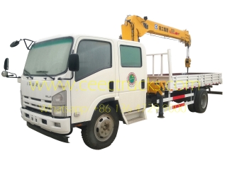 ISUZU 6300kg crane truck with double row cabin