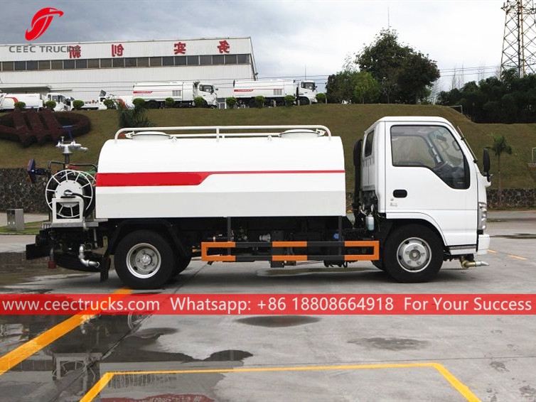 ISUZU 4CBM Water bowser with high pressure hose