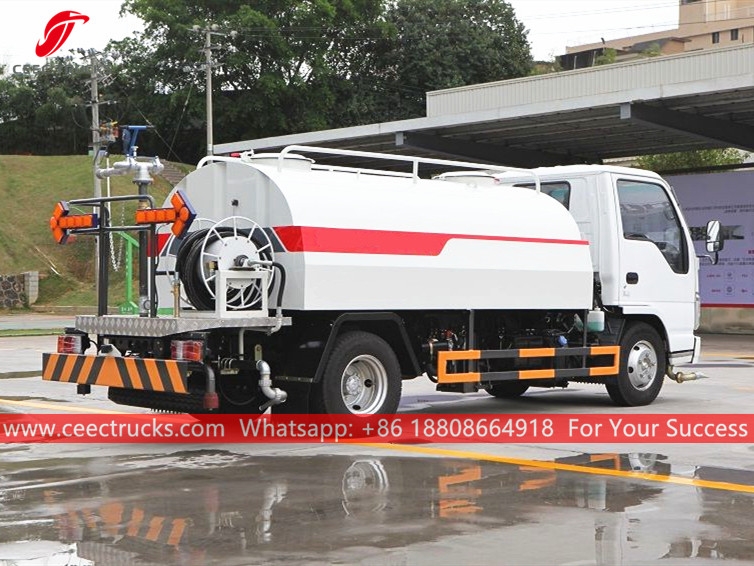 ISUZU 4CBM Water bowser with high pressure hose