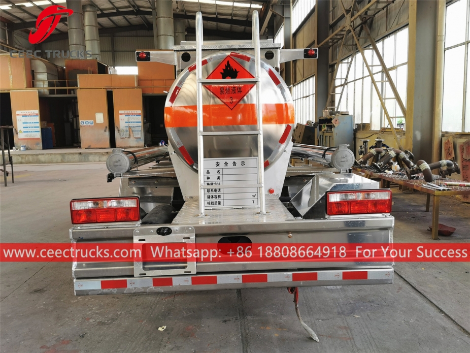 2CBM Fuel bowser truck Dongfeng