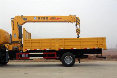 Isuzu mobile truck with 6.3 tons telescopic crane