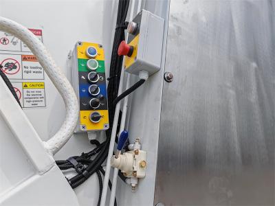 Isuzu GIGA FTR rear loader compactor truck