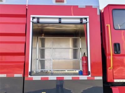 Isuzu GIGA 6x4 water fire truck