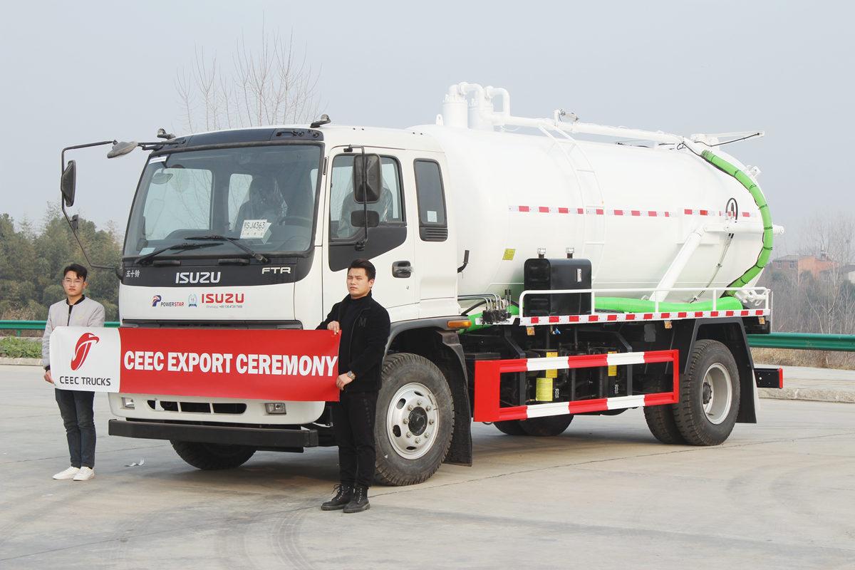 ISUZU FTR 12000 liters vacuum sewage tank truck at best price