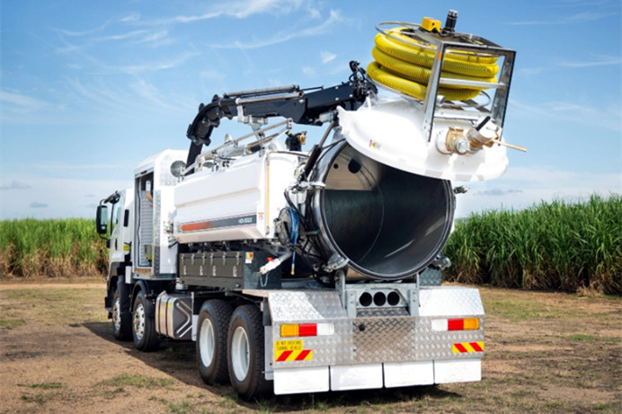 Development of multi functional vacuum suction tank truck