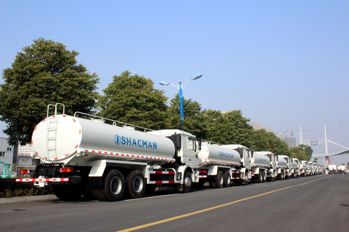 30 units shacman water truck export to angola 